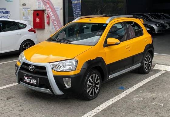 TOYOTA ETIOS CROSS 1.5 16V FLEX 4P MANUAL TOYOTA ETIOS CROSS 1.5 16V FLEX 4P MANUAL